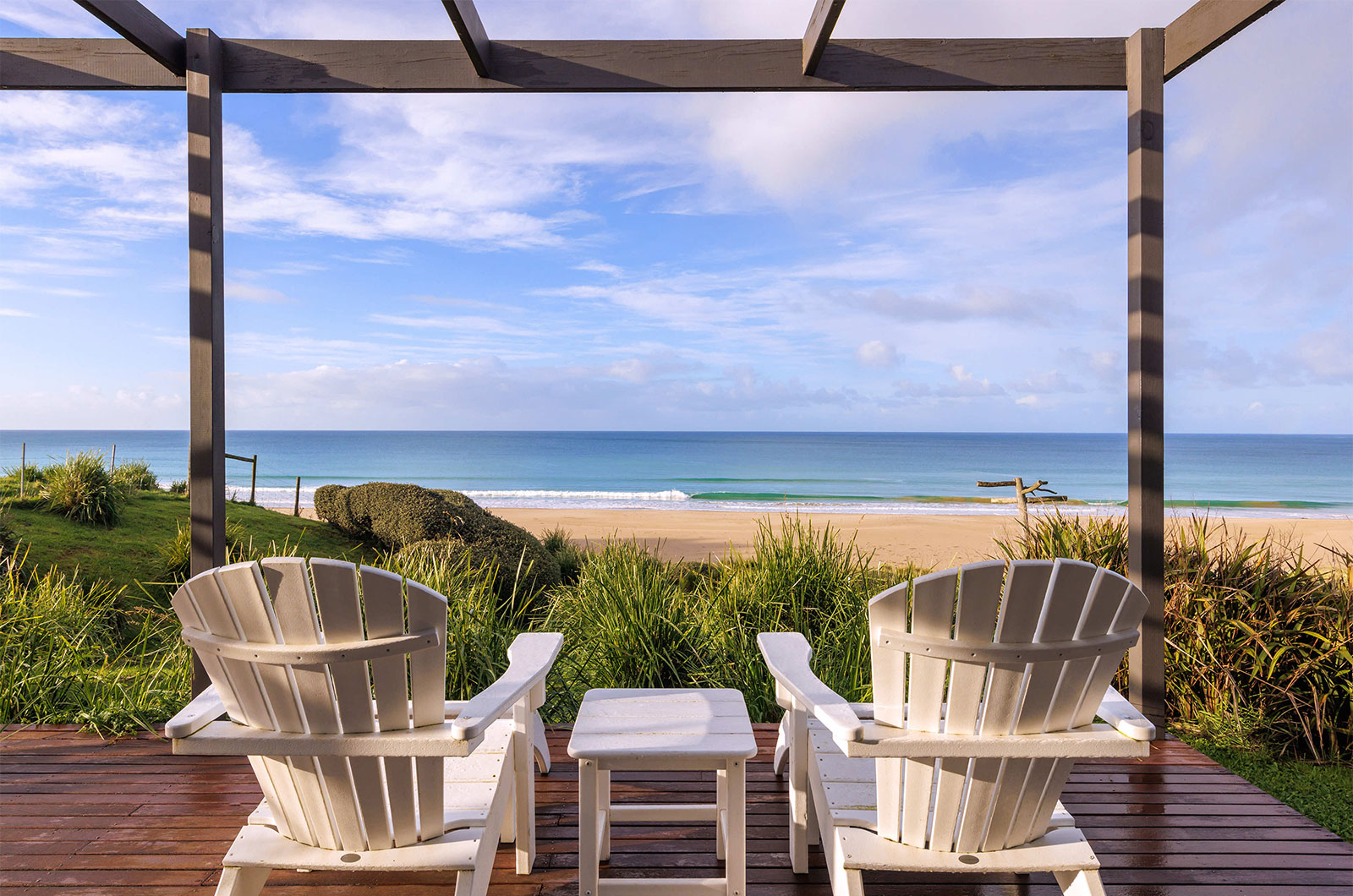 Beachfront Villa 4 - Front Deck Ocean Views